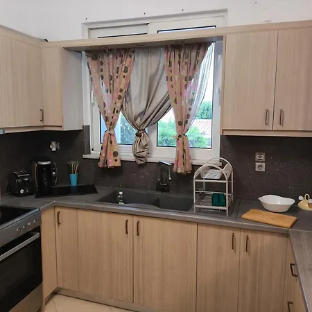 Apartment Odysseas Nea Chora *